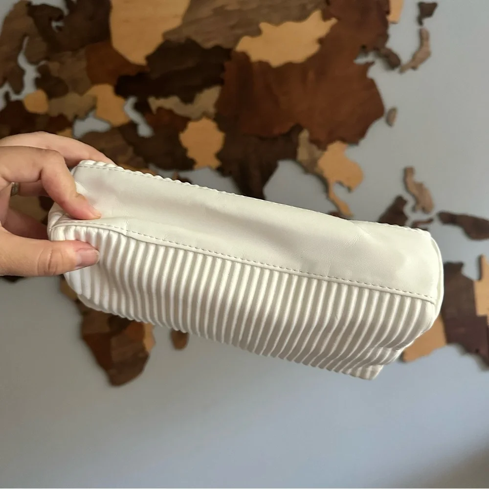 BVLGARI Cream Ivory Ribbed Cosmetic Zip Travel Luxury Pouch